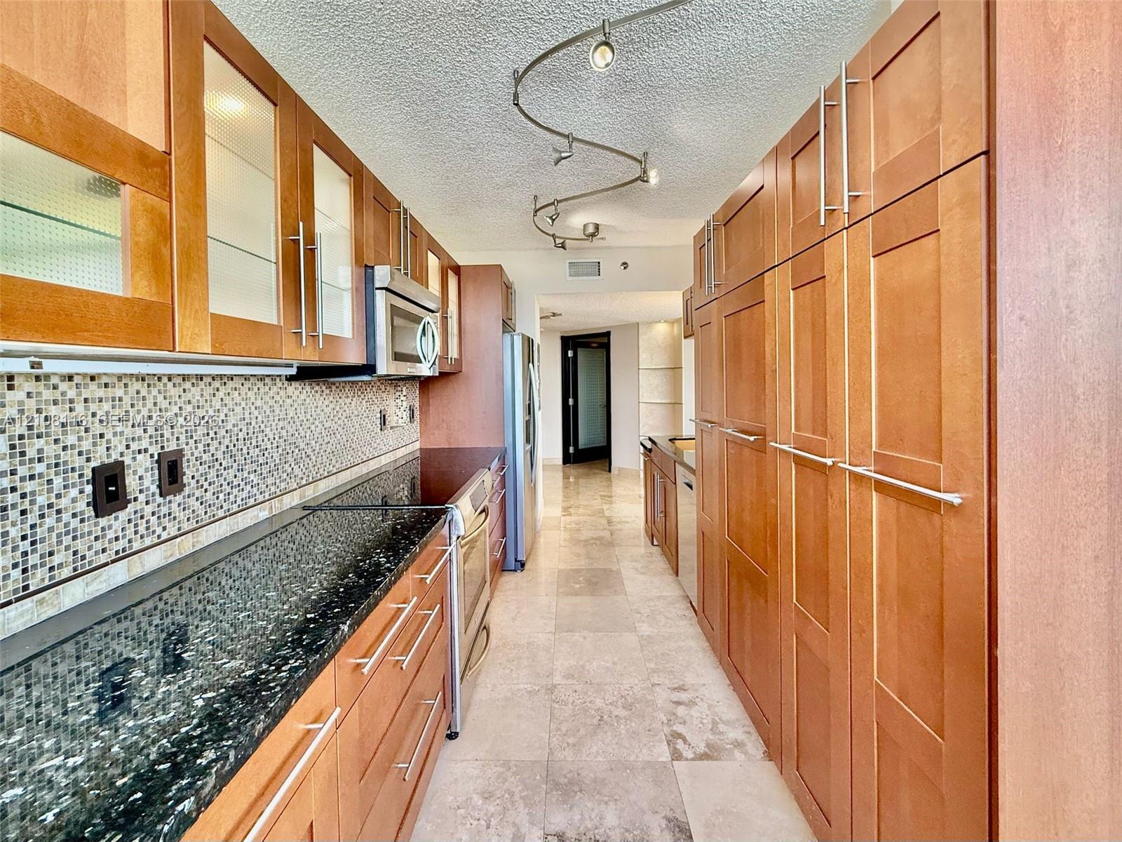 6422 Collins Avenue 1403 Property Photo 7