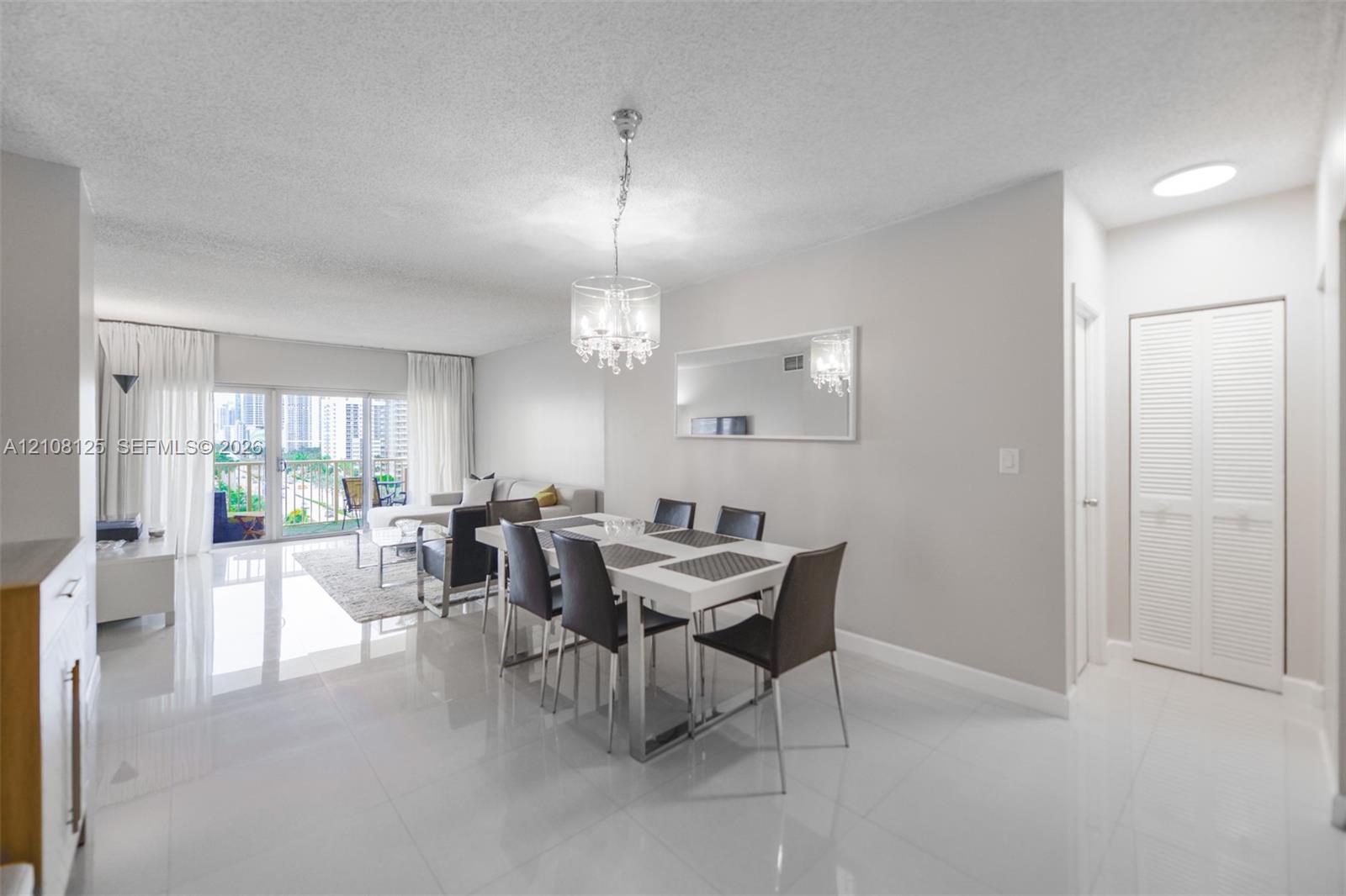 1985 S Ocean Drive 8m Property Photo 3