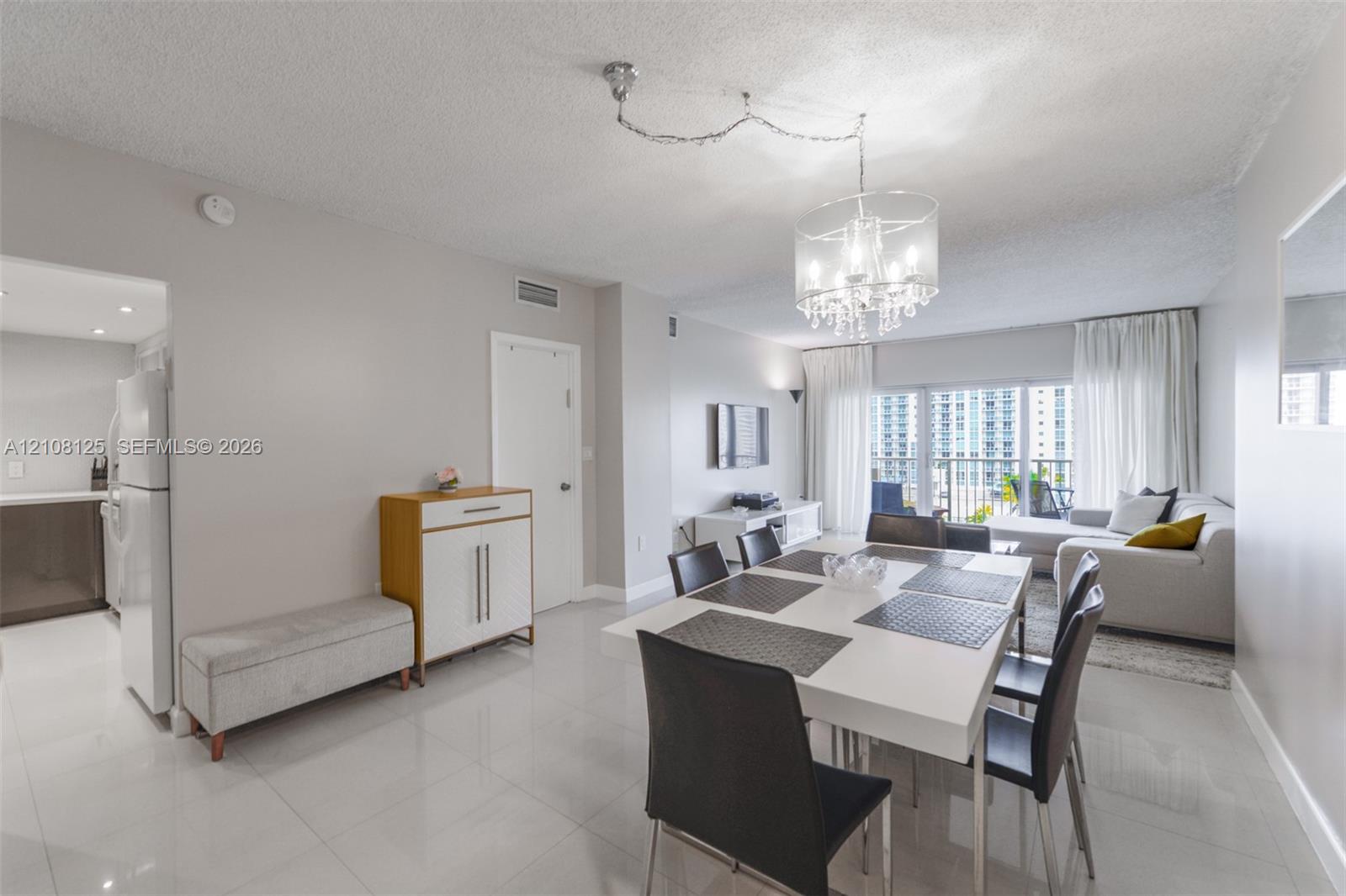 1985 S Ocean Drive 8m Property Photo 4