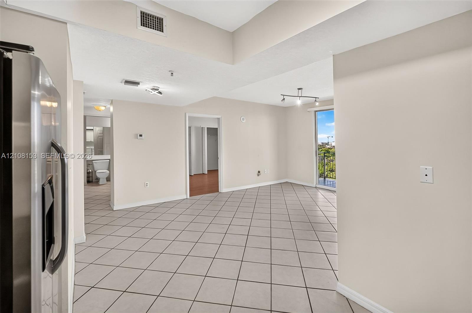 3500 Coral Way 1110 Property Photo 6