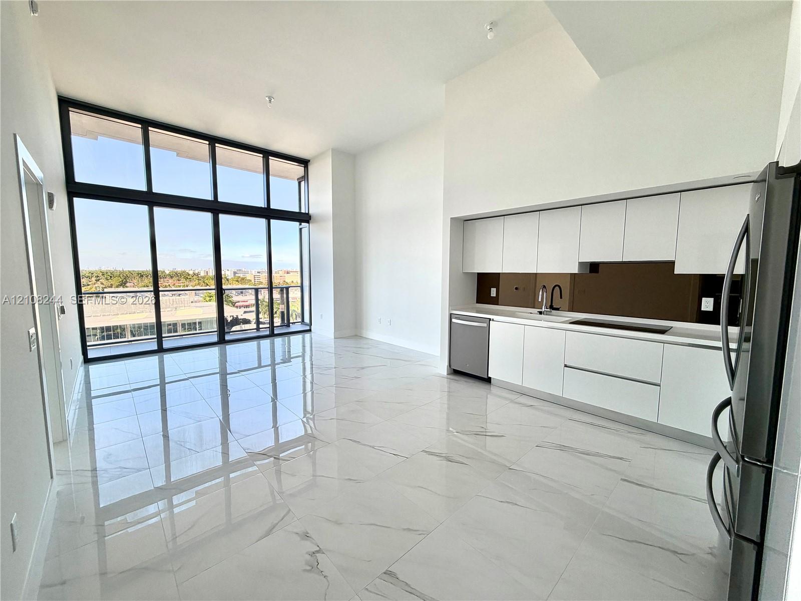1170 E Hallandale Beach Boulevard 605 Property Photo 2