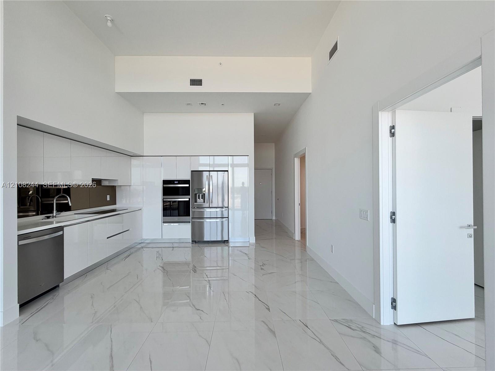 1170 E Hallandale Beach Boulevard 605 Property Photo 5