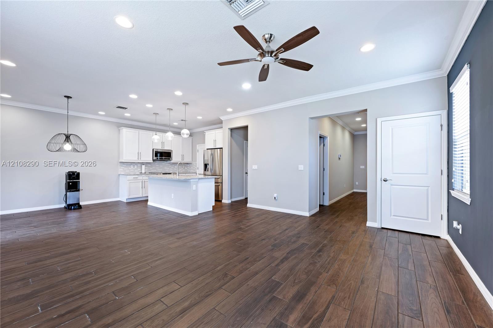 945 Banyan Drive 1 Property Photo 3