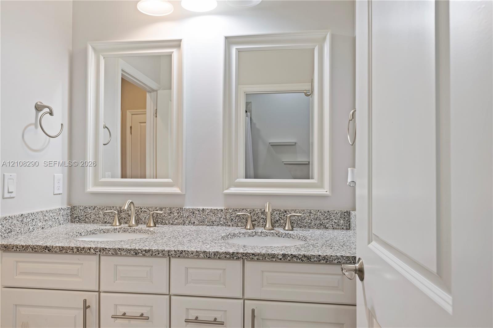 945 Banyan Drive 1 Property Photo 18
