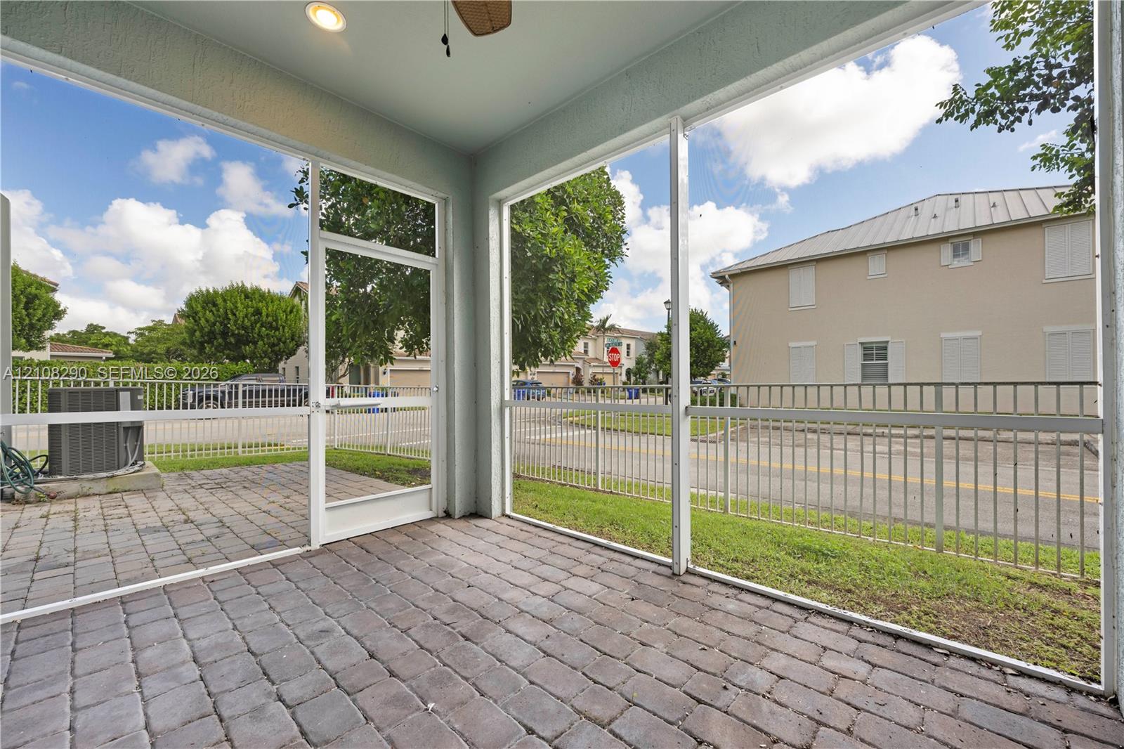 945 Banyan Drive 1 Property Photo 29