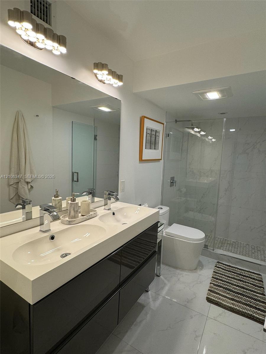 6820 Indian Creek Drive 1c Property Photo 7