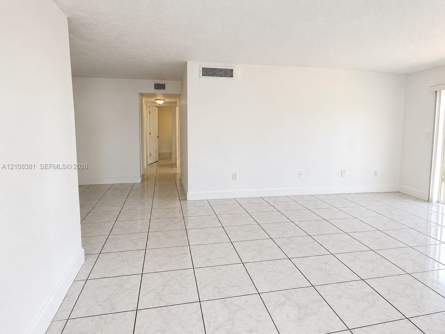 621 Nw 177th Street 101 Property Photo 5