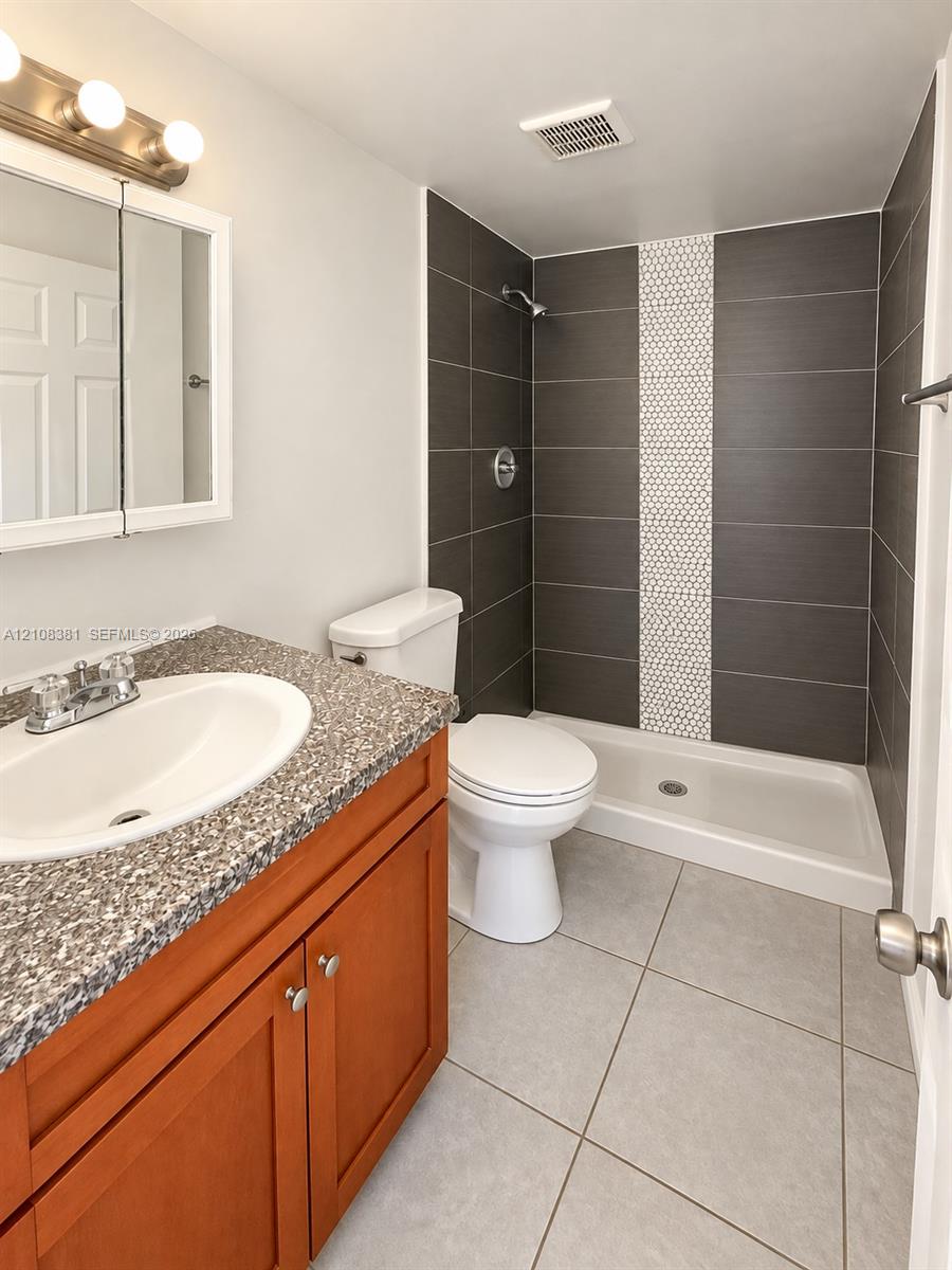 621 Nw 177th Street 101 Property Photo 8