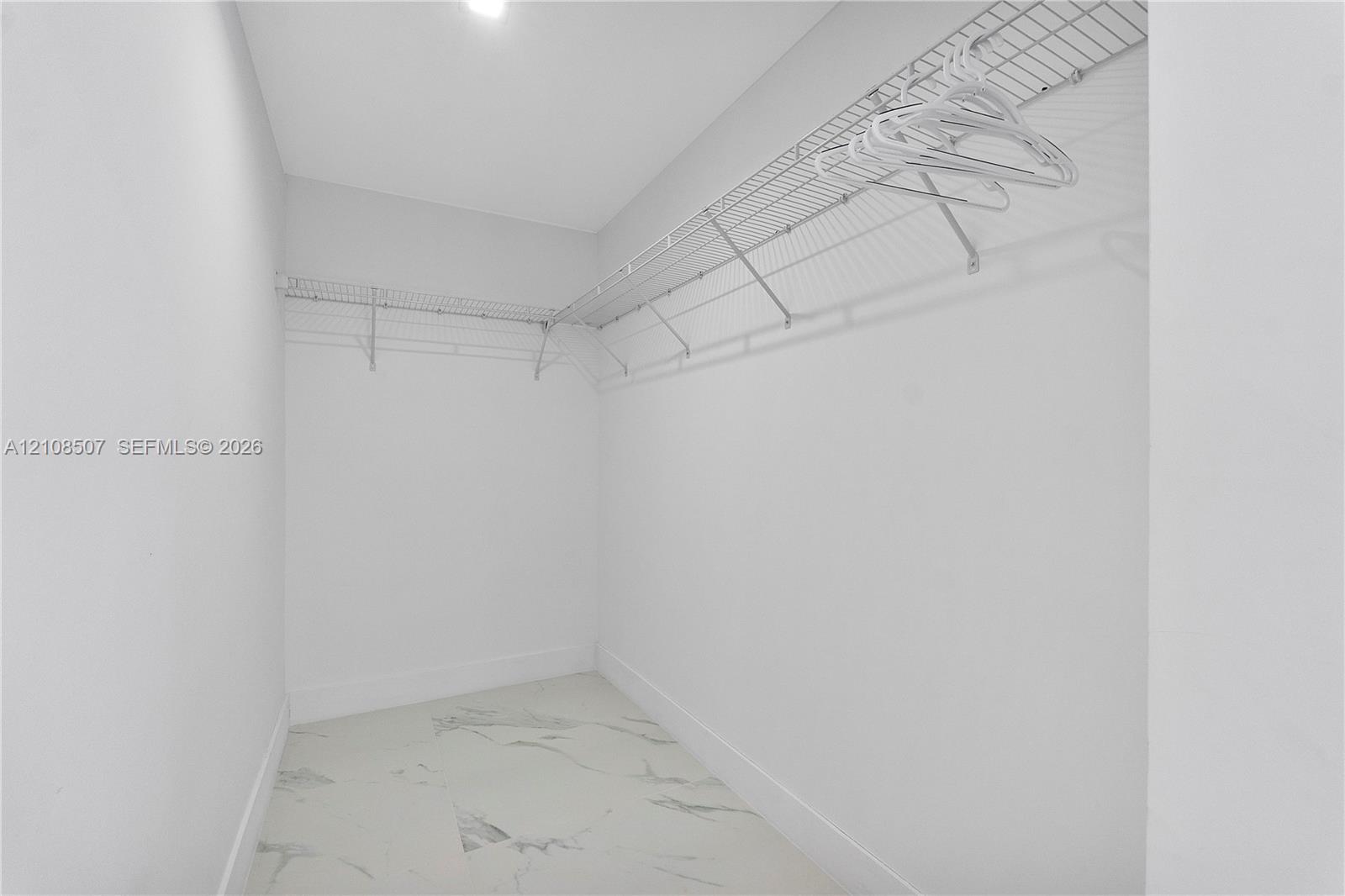 451 Sw 38th Terrace Property Photo 23