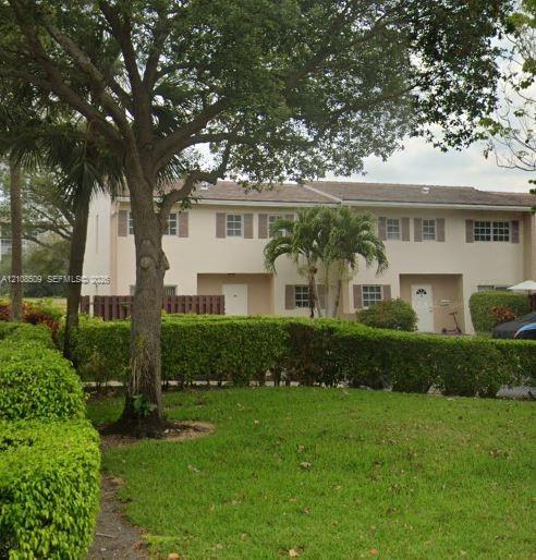 2741 S Palm Aire Drive 2741 Property Photo 1