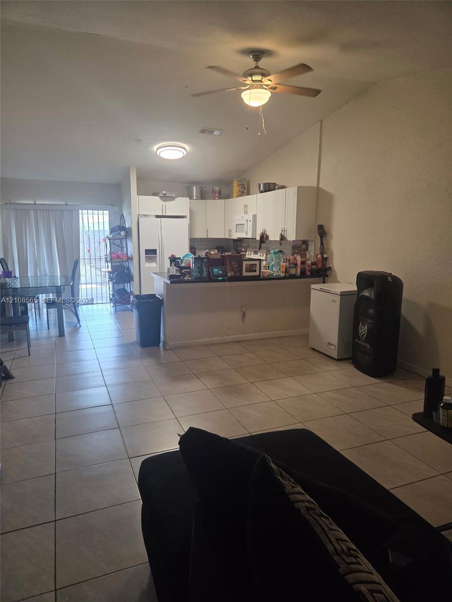 18051 Nw 41st Place Property Photo 5