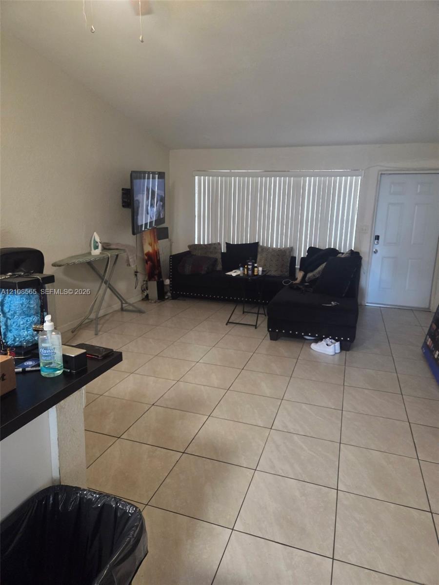 18051 Nw 41st Place Property Photo 6