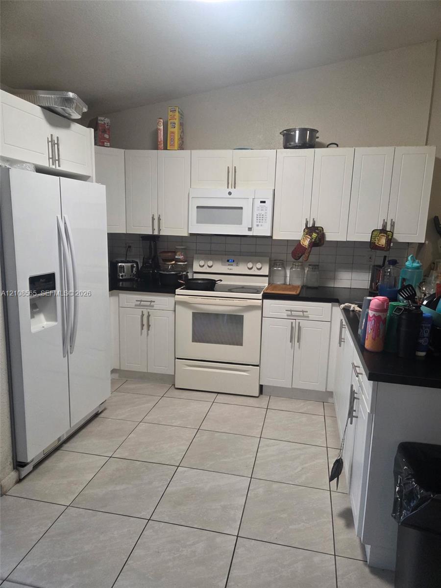 18051 Nw 41st Place Property Photo 7