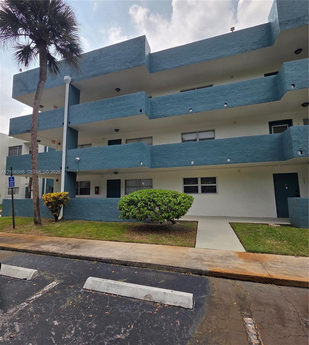 6075 N Sabal Palm Boulevard 110 Property Photo 2