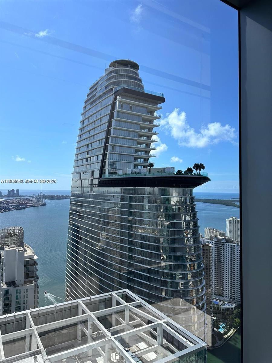 300 Biscayne Boulevard 2709w Property Photo 2