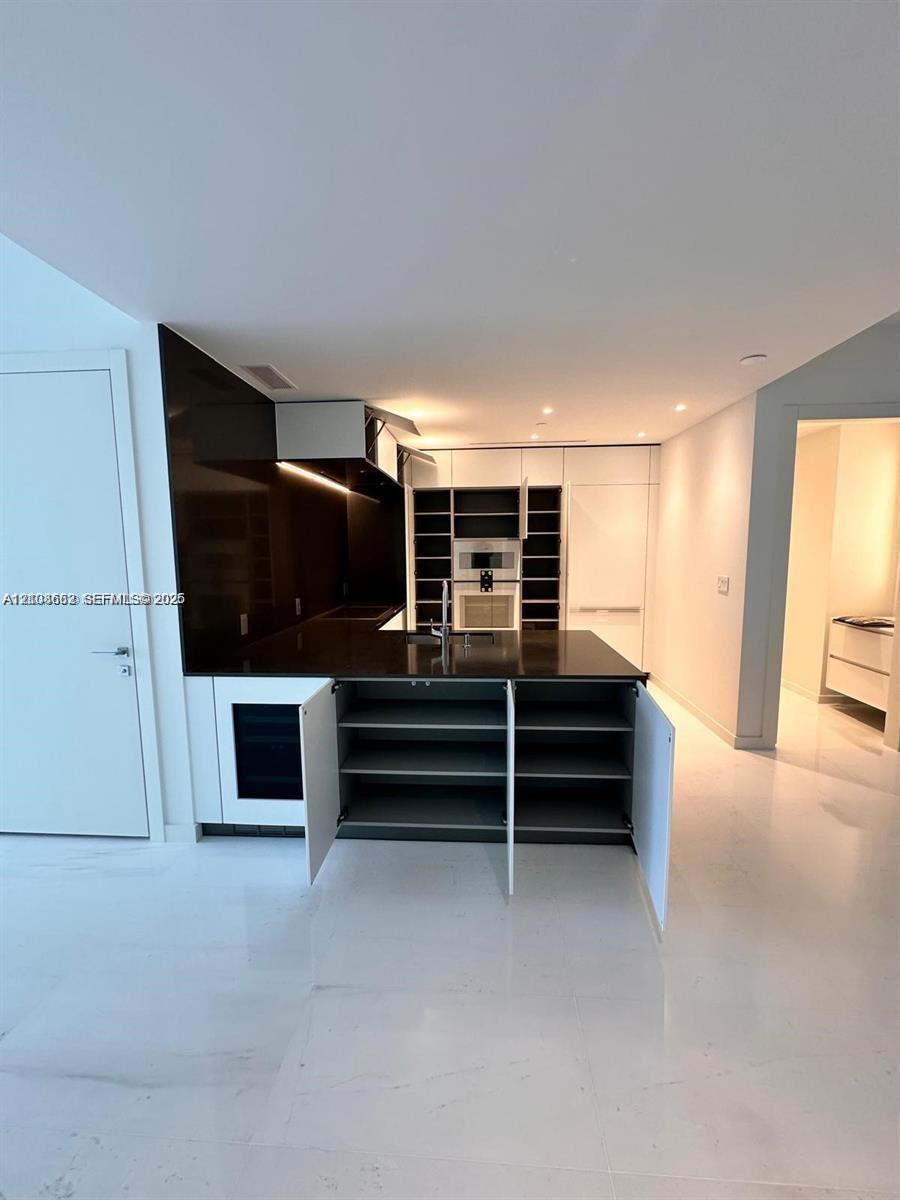300 Biscayne Boulevard 2709w Property Photo 6
