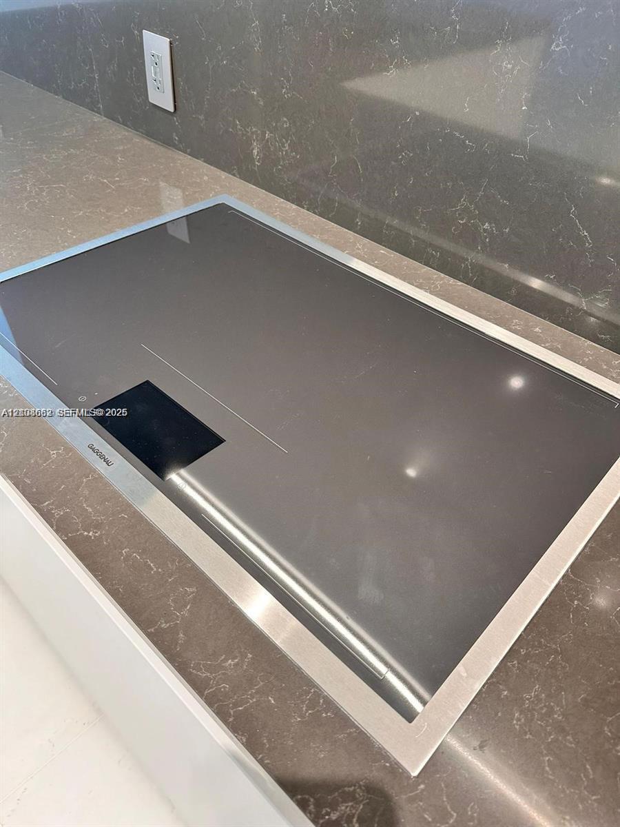 300 Biscayne Boulevard 2709w Property Photo 8