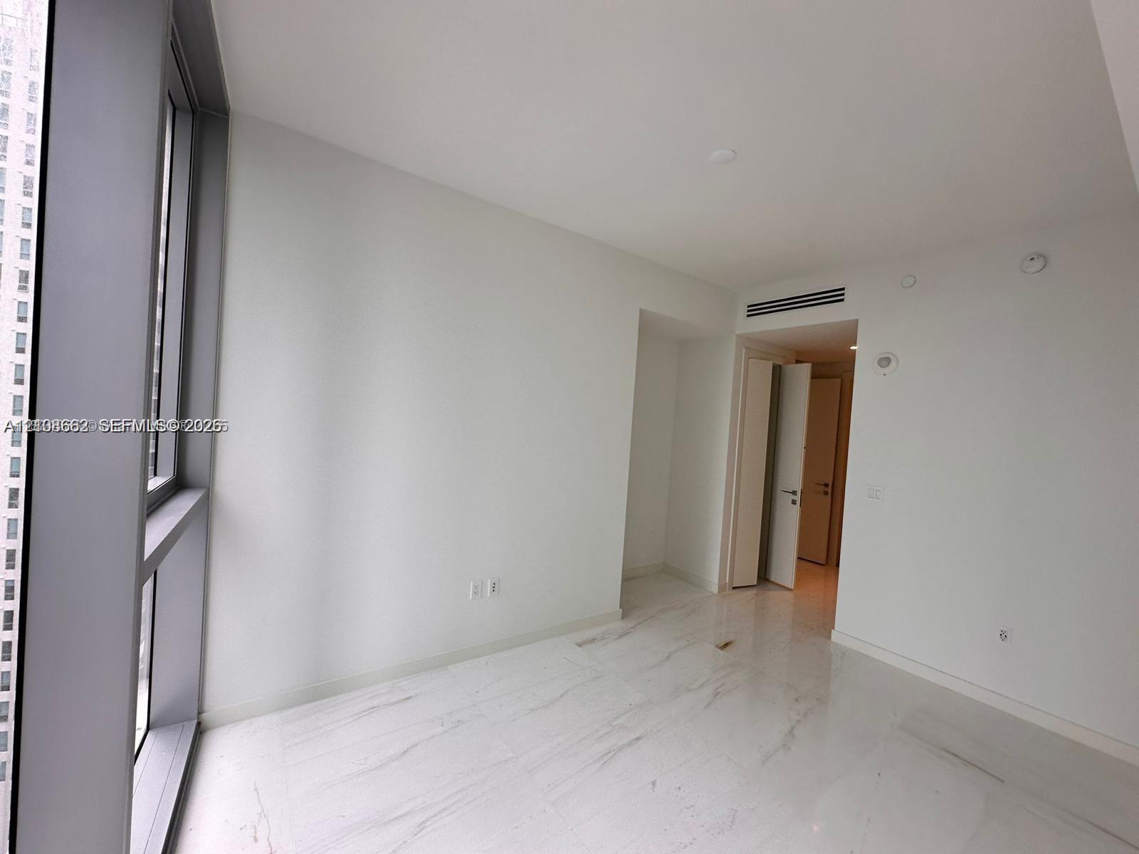 300 Biscayne Boulevard 2709w Property Photo 19