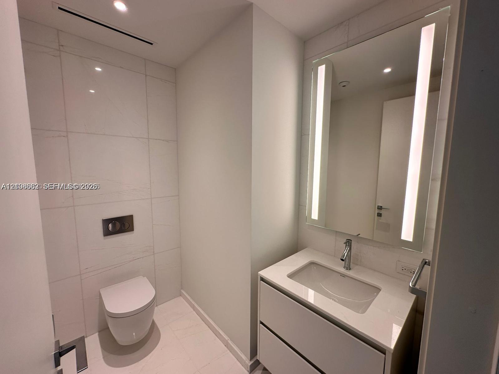 300 Biscayne Boulevard 2709w Property Photo 27