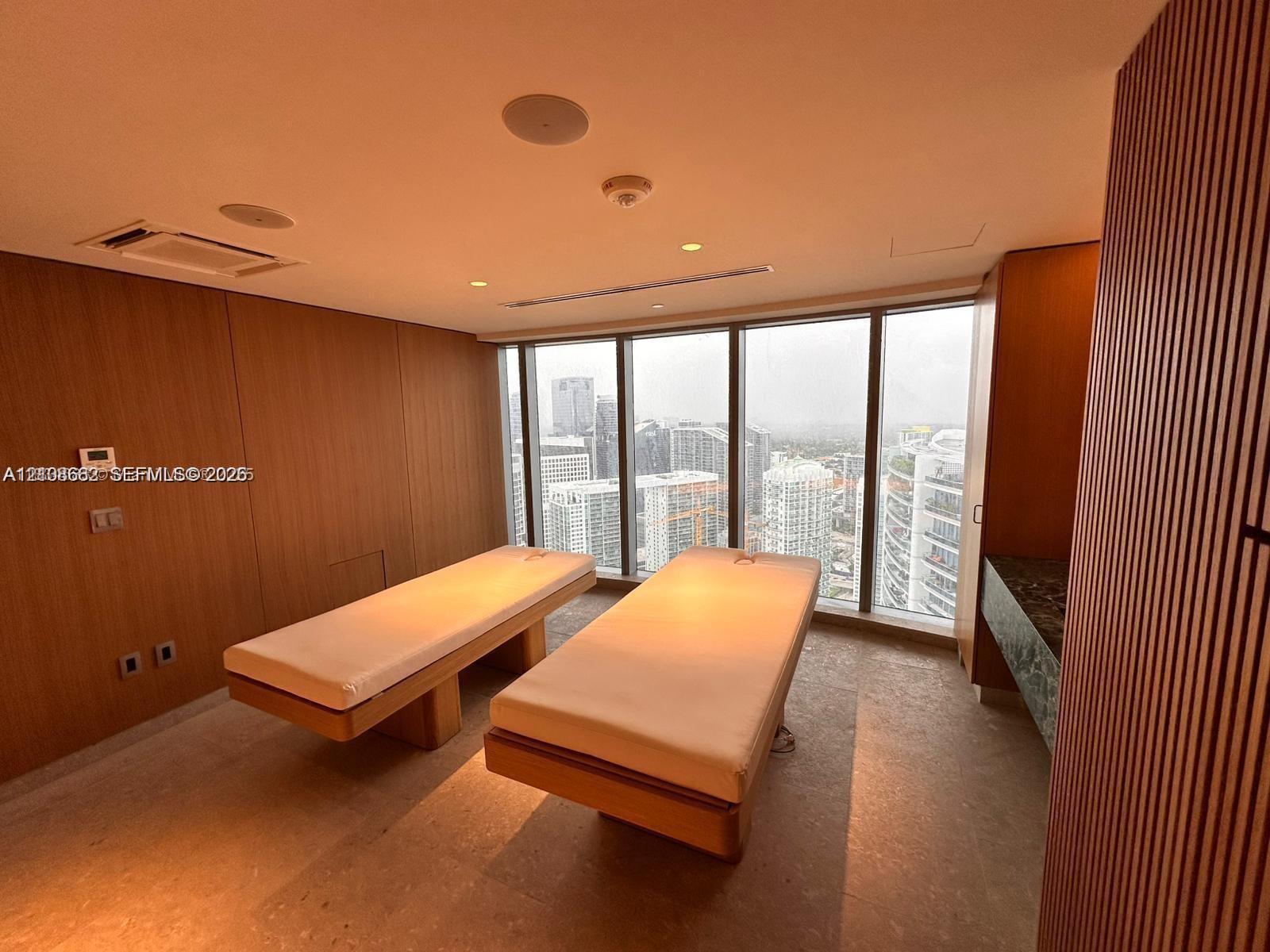 300 Biscayne Boulevard 2709w Property Photo 39