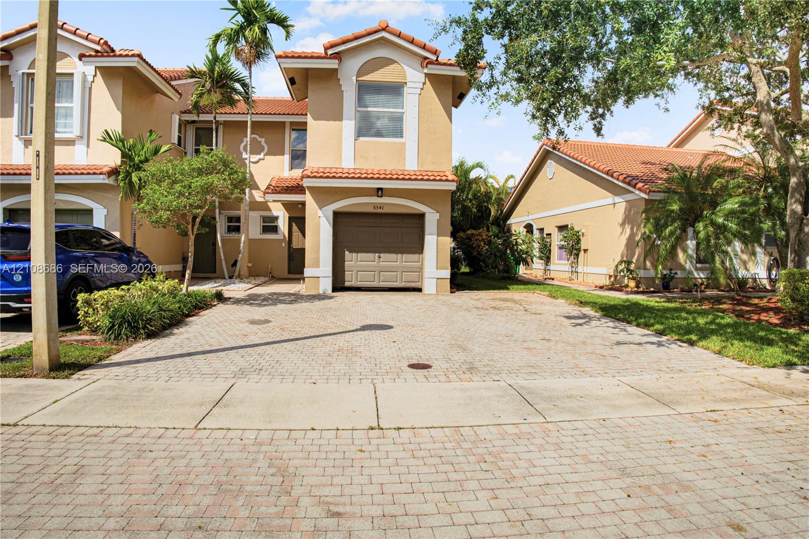 5541 NW 90th Terrace