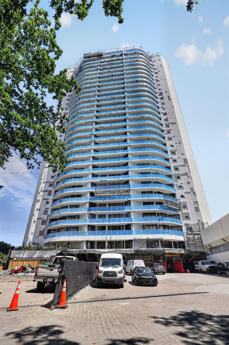 4000 Island Boulevard 503 Property Photo 2