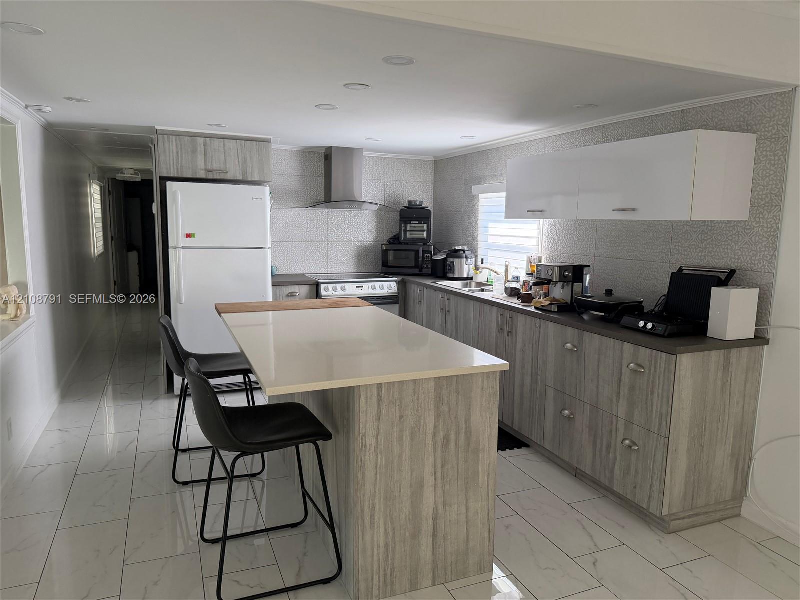 A12108791 Property Photo 6
