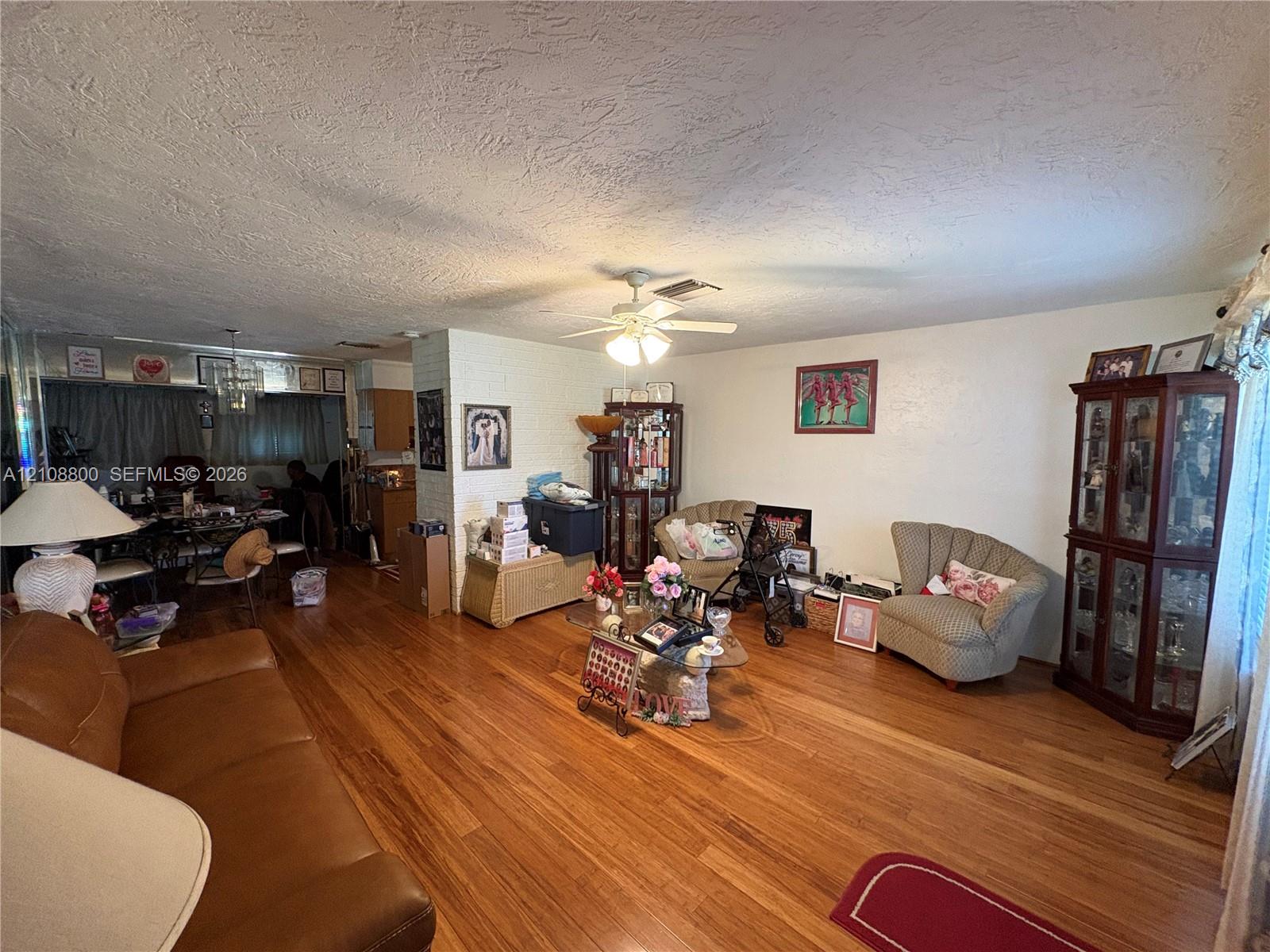 451 Sw 30th Avenue Property Photo 2
