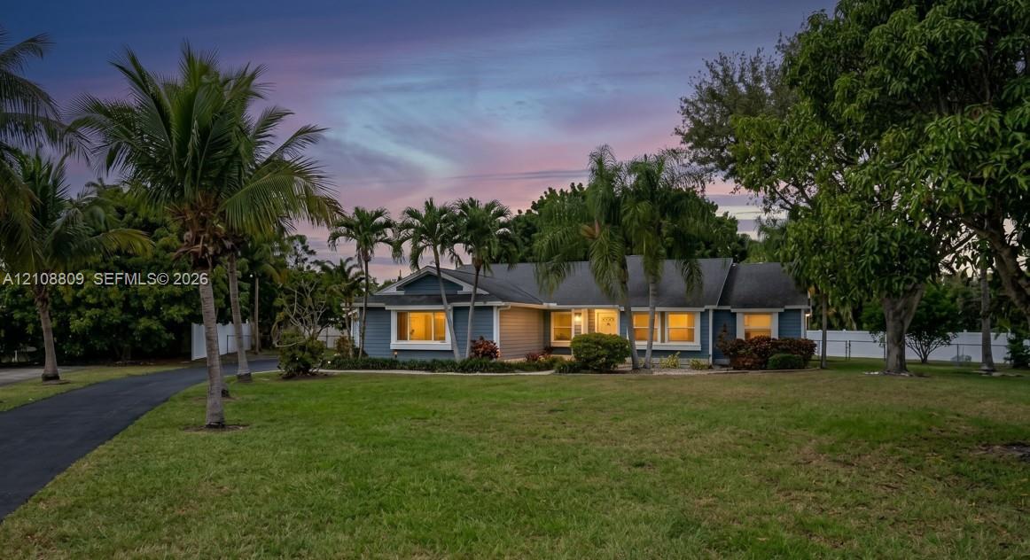 15440 Sw 148th Place Property Photo 1