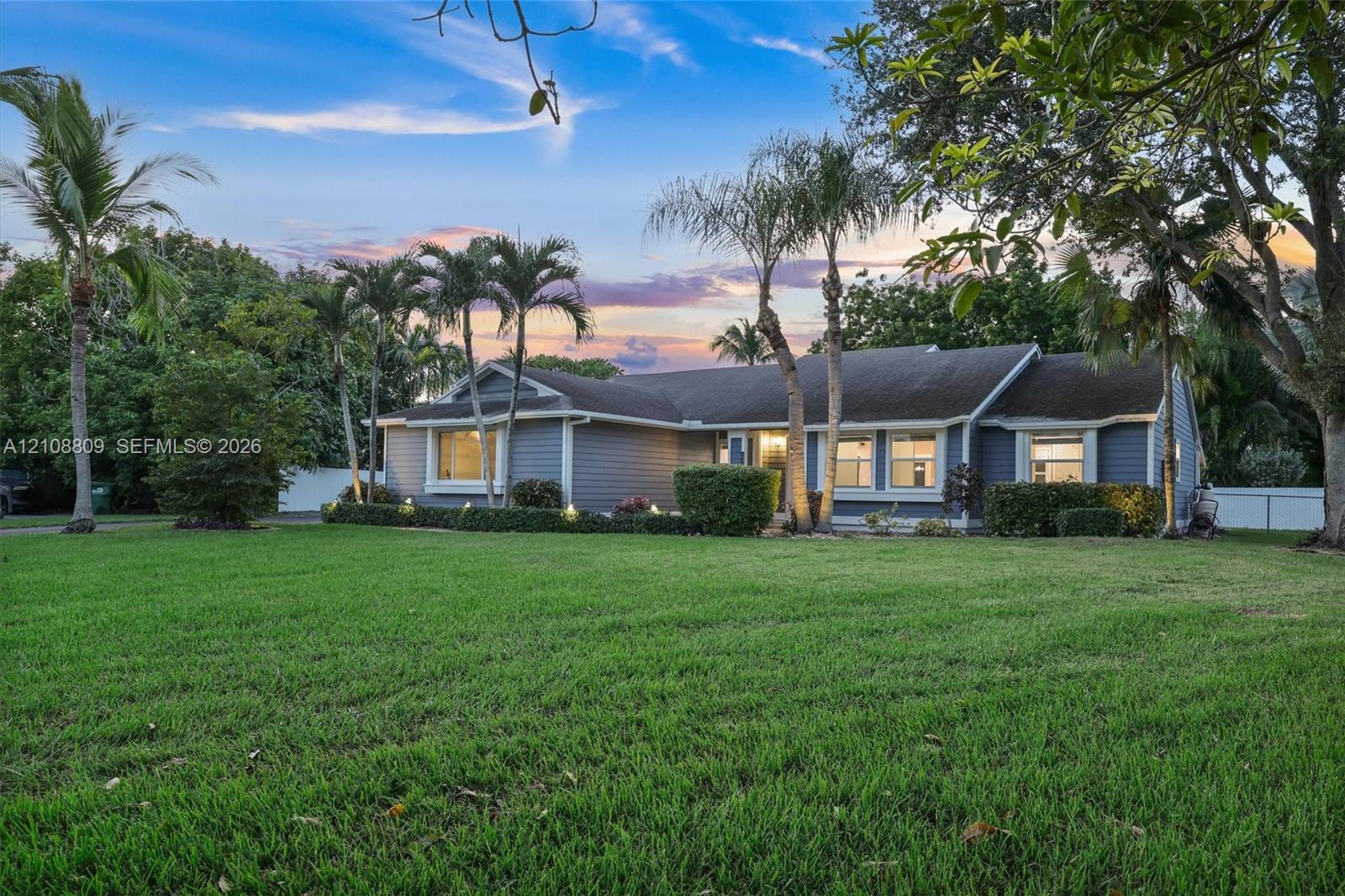 15440 Sw 148th Place Property Photo 1