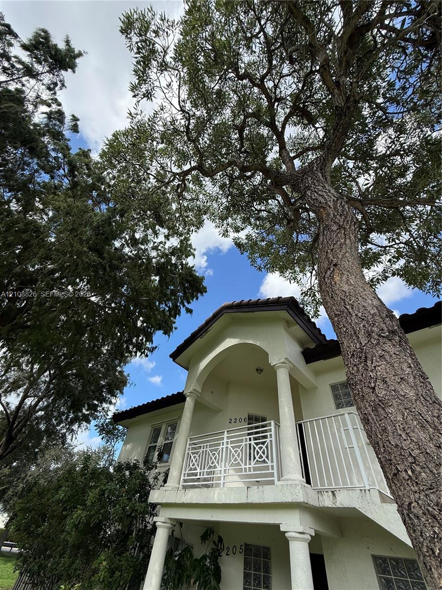 8852 NW 111th Court 2206 Property Photo 1