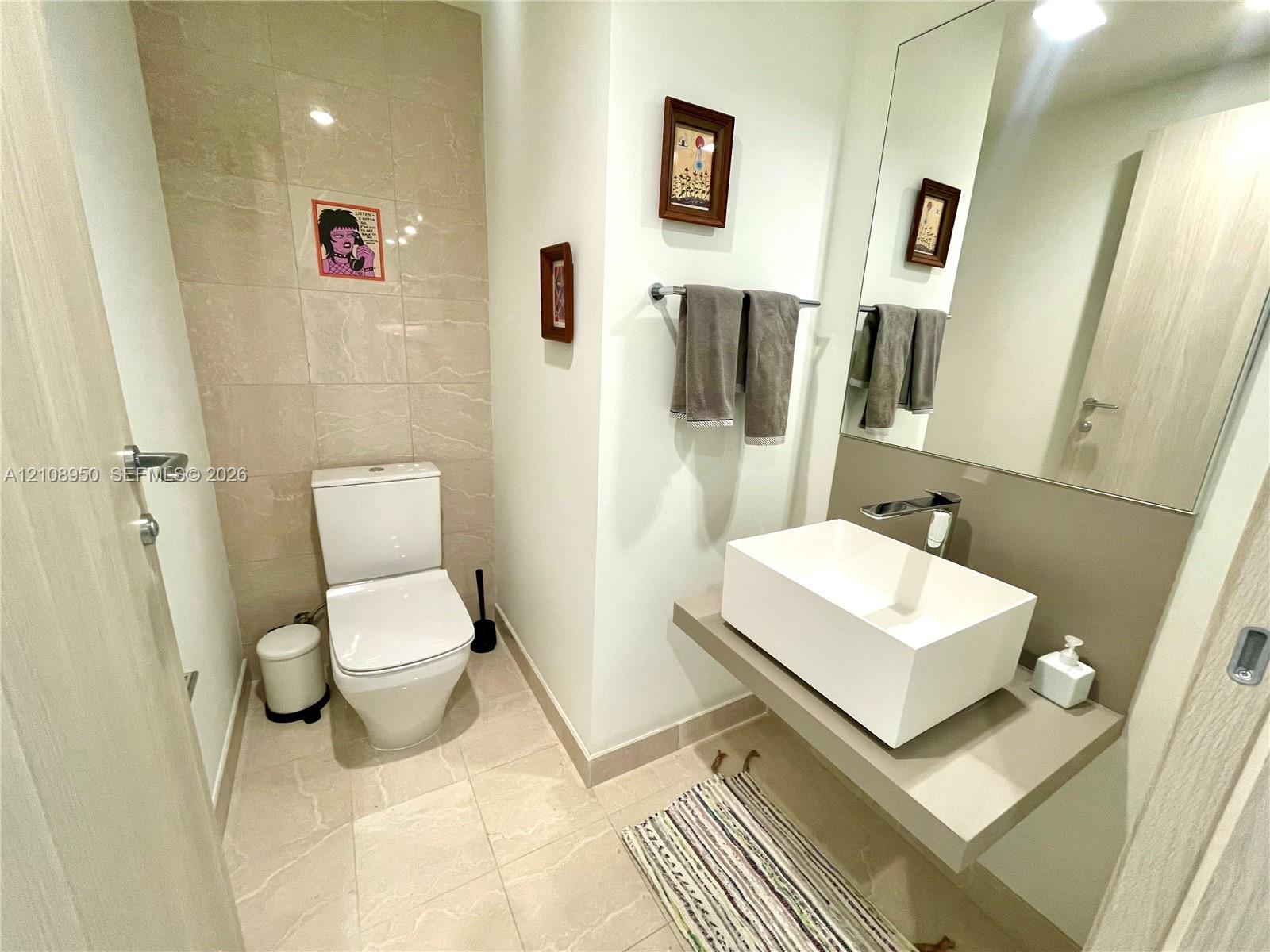 1000 Brickell Plaza 4303 Property Photo 2
