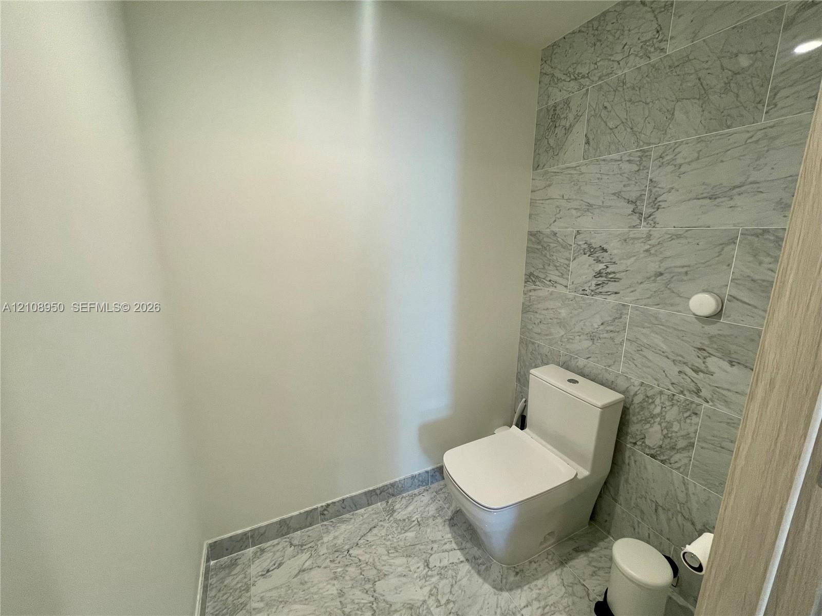 1000 Brickell Plaza 4303 Property Photo 12
