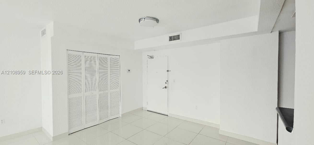 7501 E Treasure Drive 9s Property Photo 19