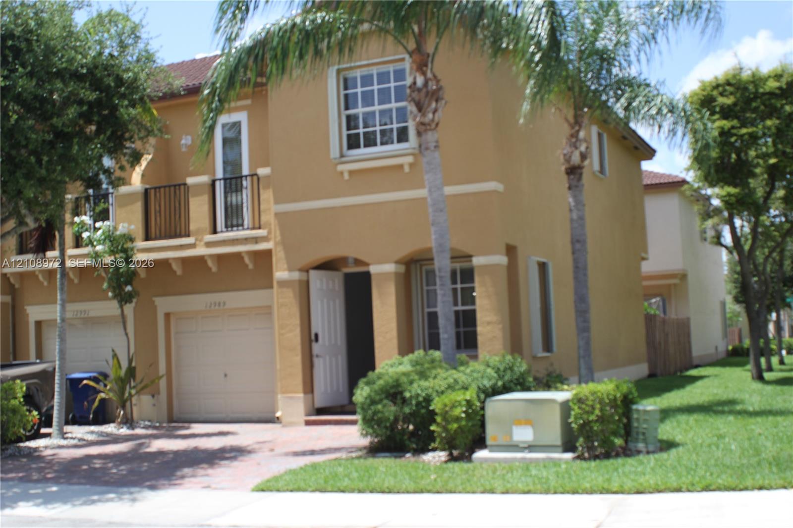 12989 SW 135th Terrace Property Photo 1