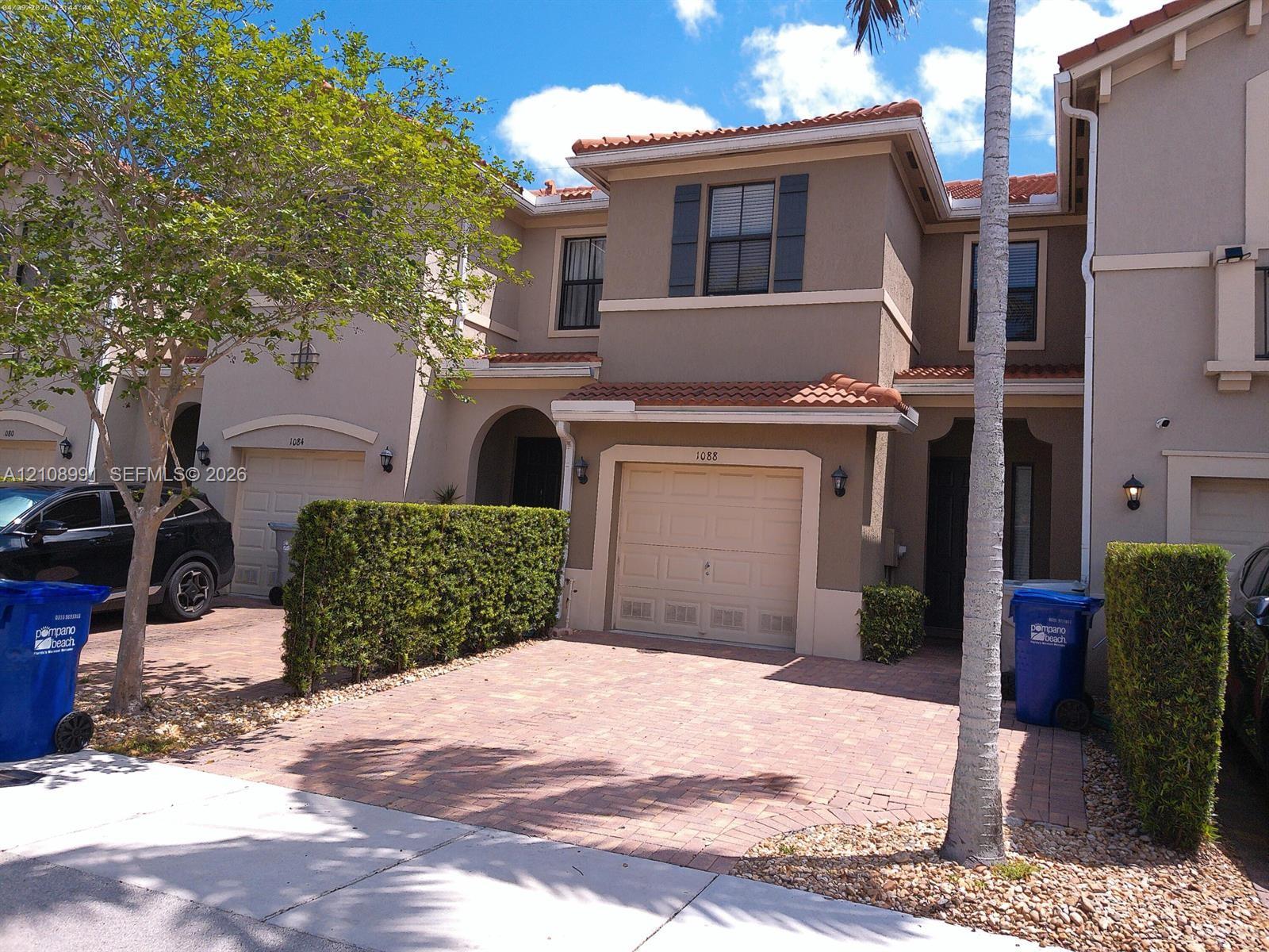 1088 NW 33rd Court Property Photo 1