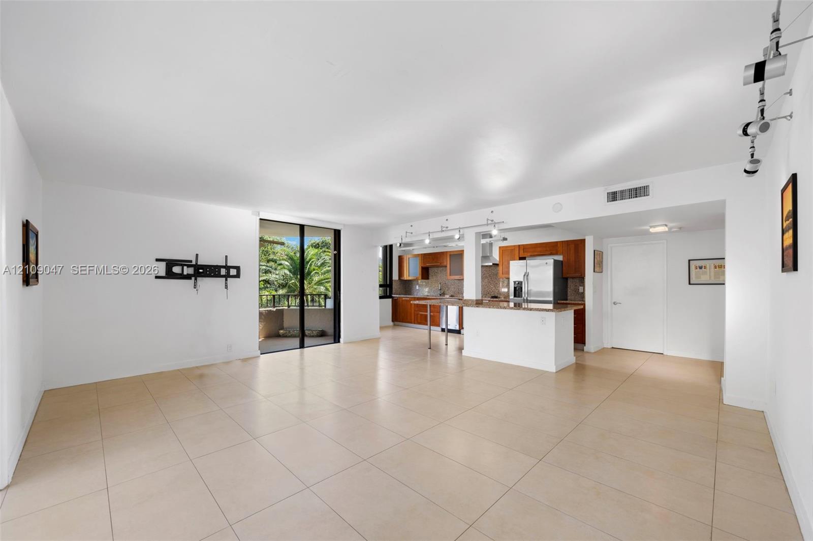 181 Crandon Boulevard 301 Property Photo 7