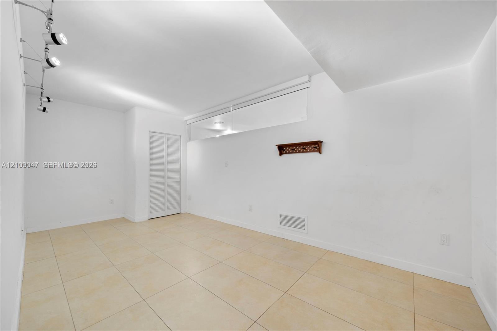181 Crandon Boulevard 301 Property Photo 14