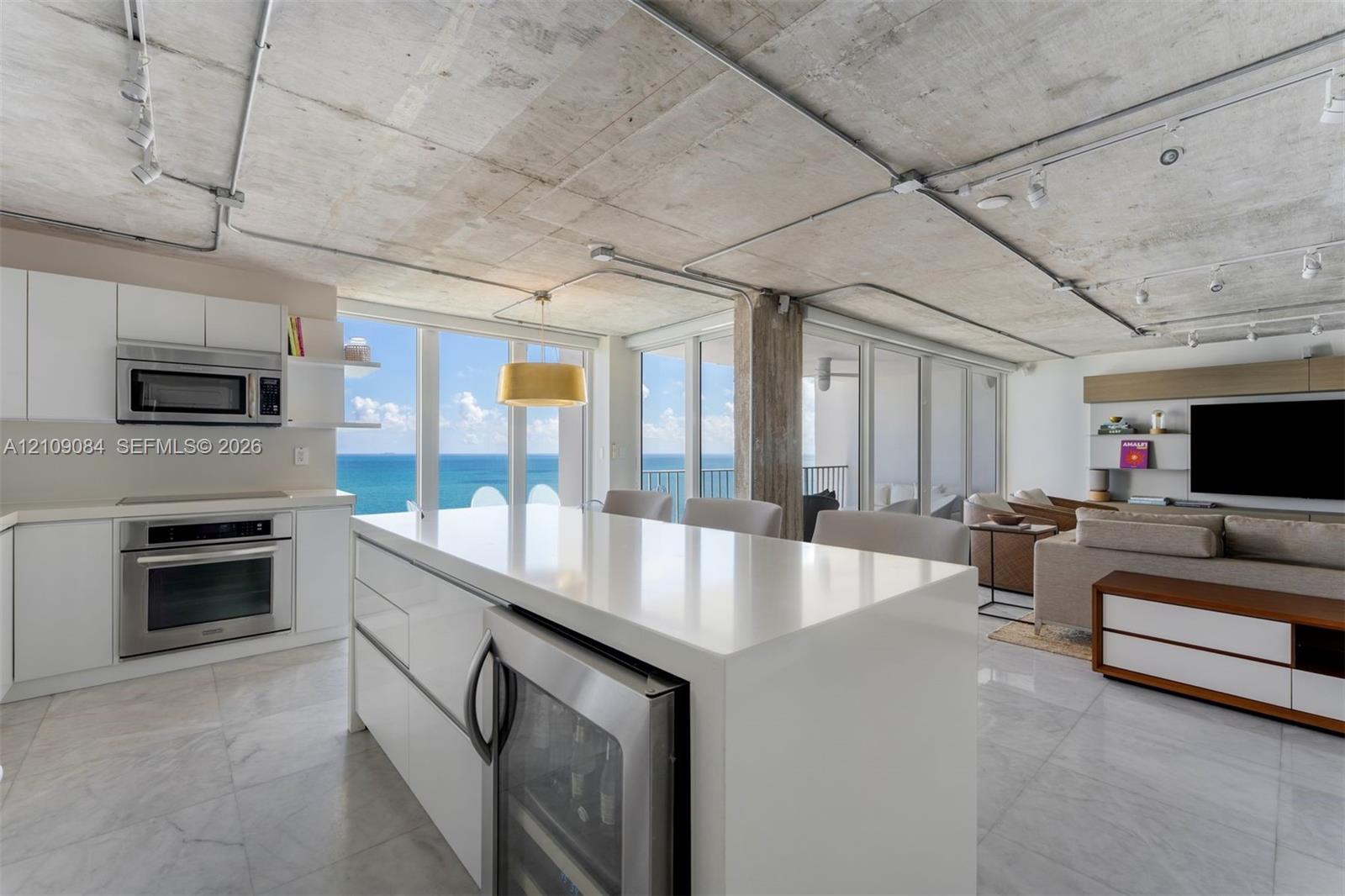 881 Ocean Drive 23c Property Photo 4