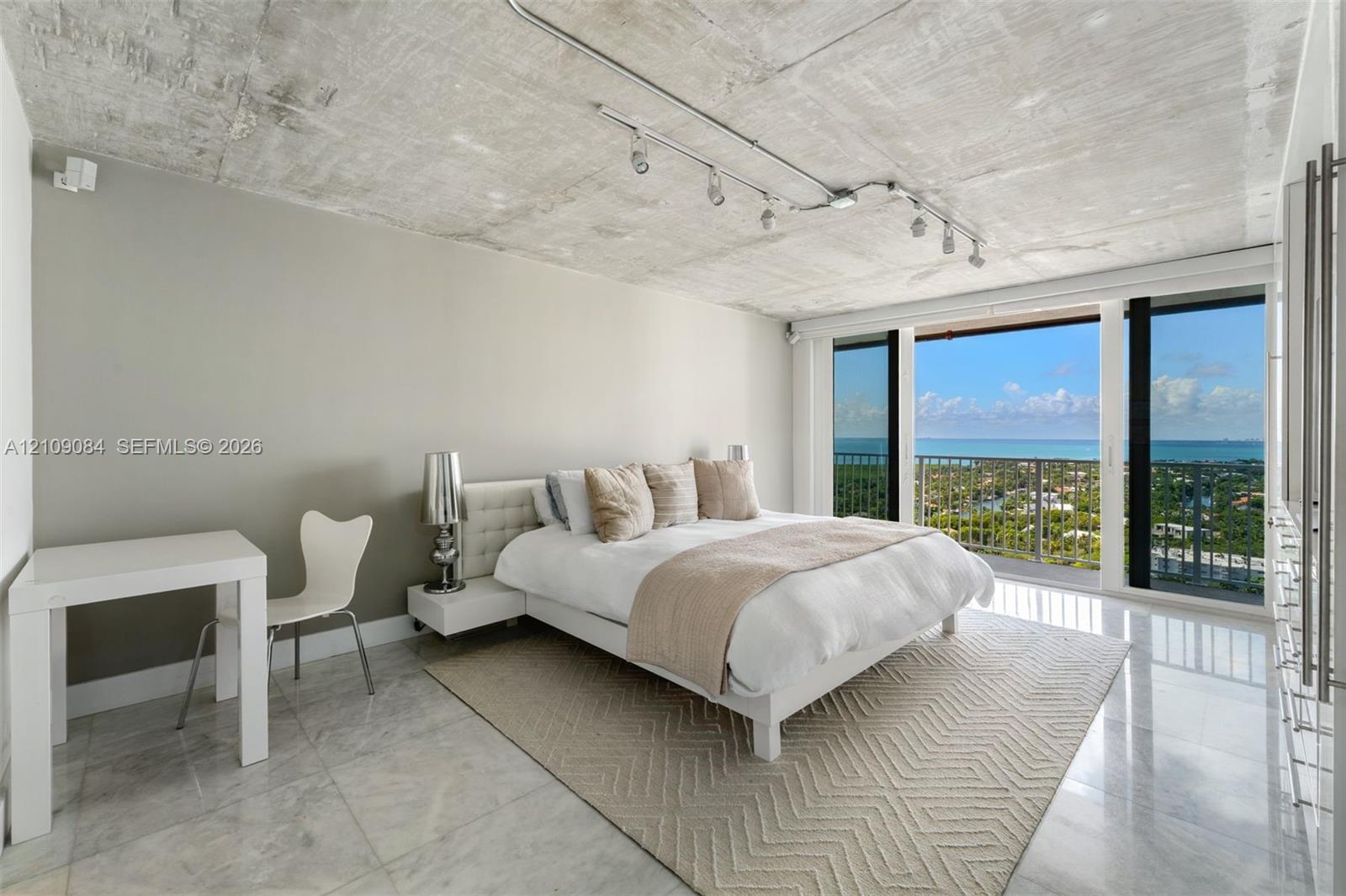 881 Ocean Drive 23c Property Photo 13