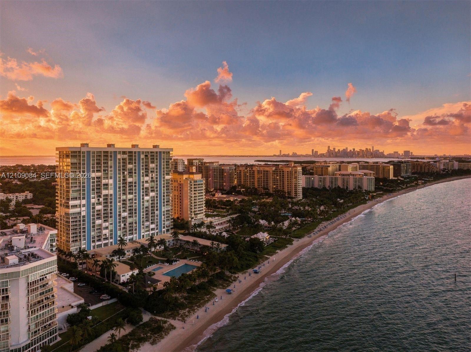 881 Ocean Drive 23c Property Photo 26