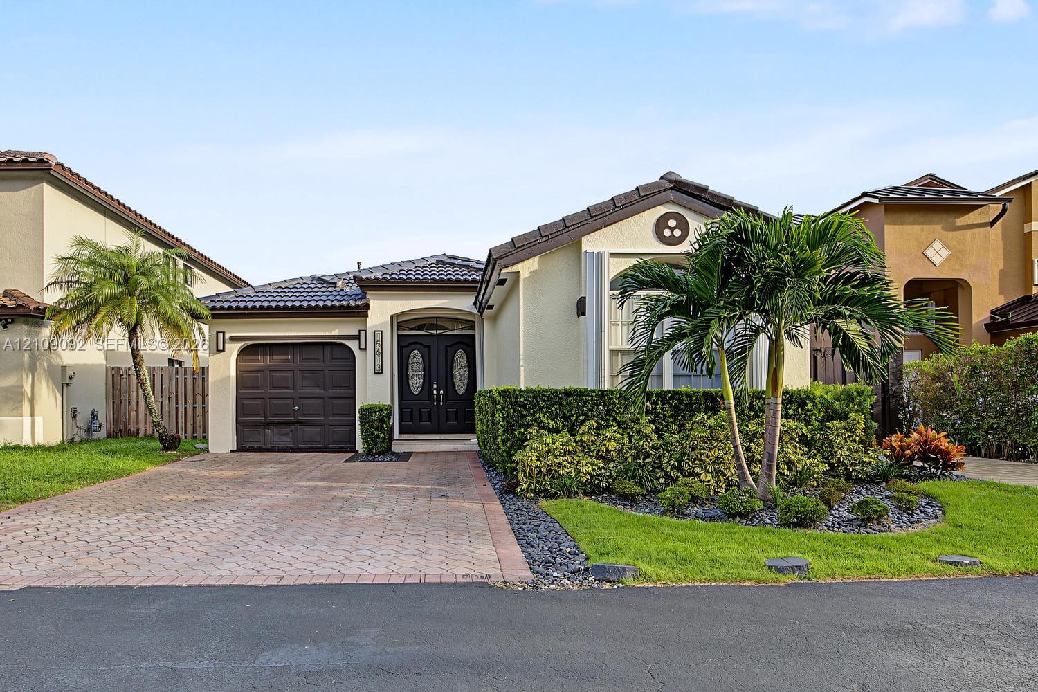 A12109092 Property Photo 2