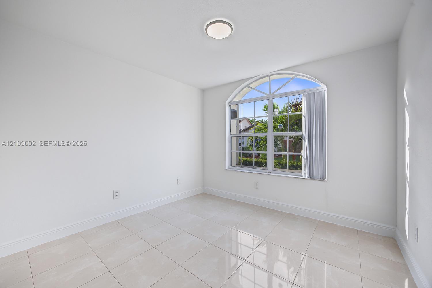 A12109092 Property Photo 8
