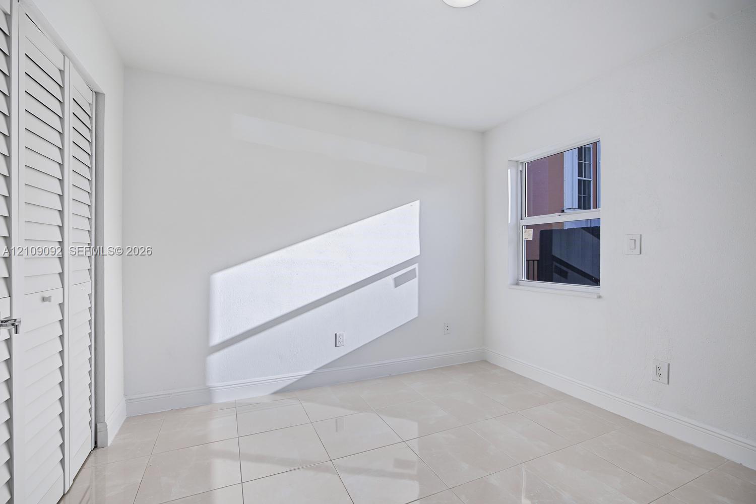 A12109092 Property Photo 11