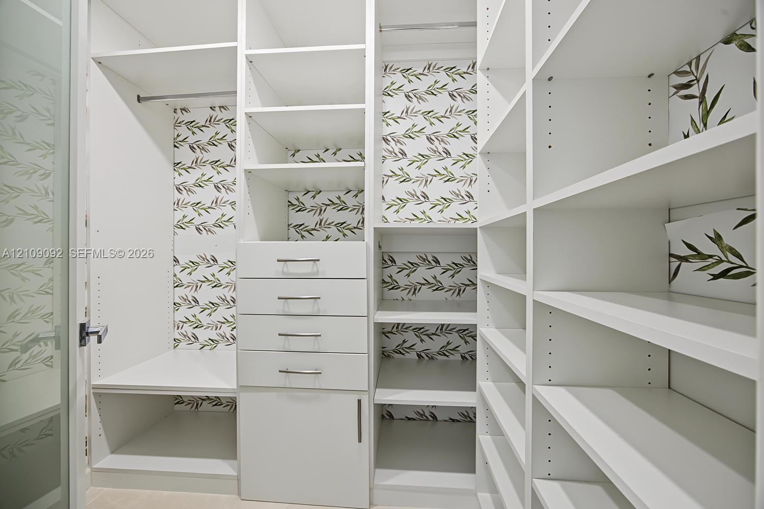 A12109092 Property Photo 22