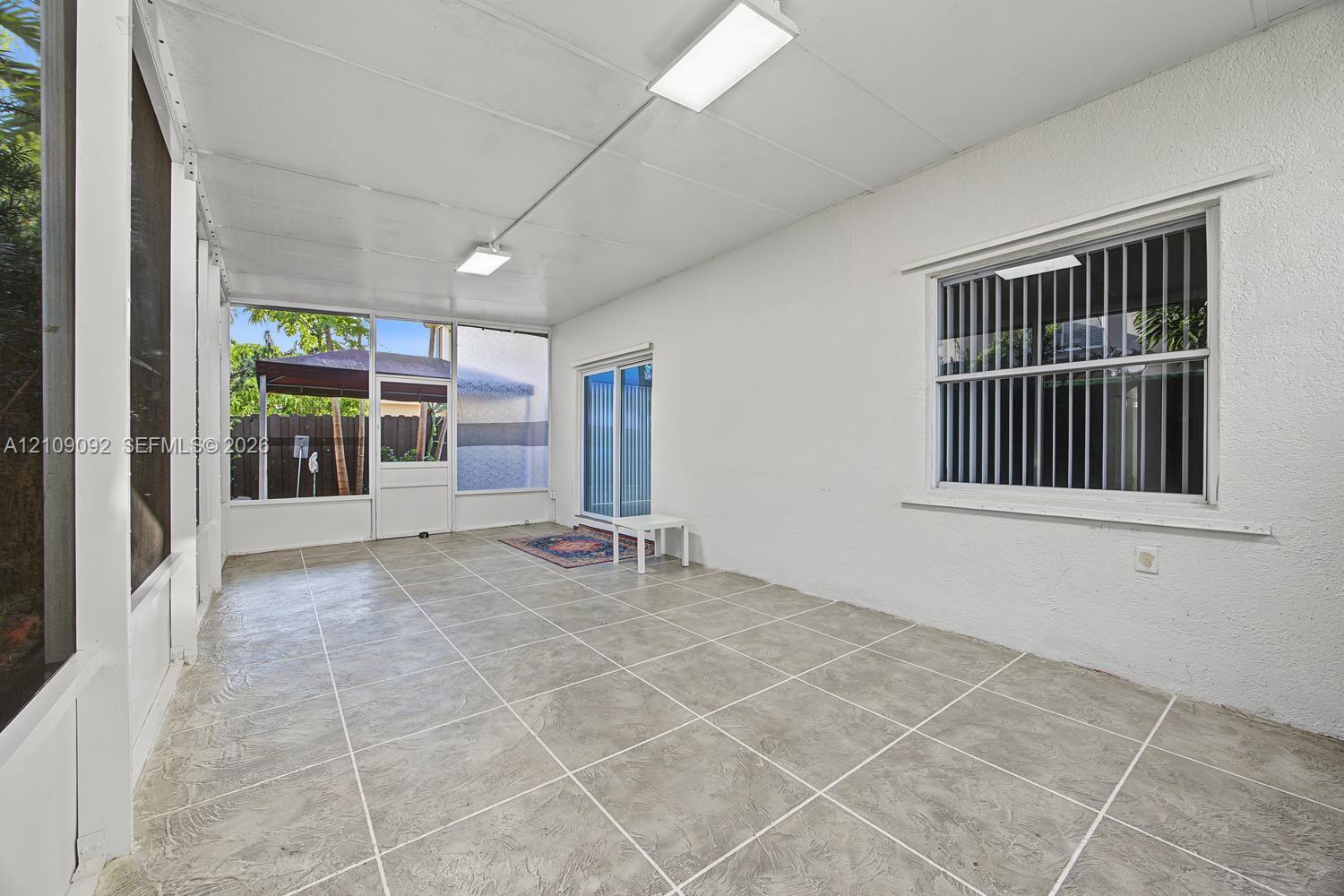 A12109092 Property Photo 31