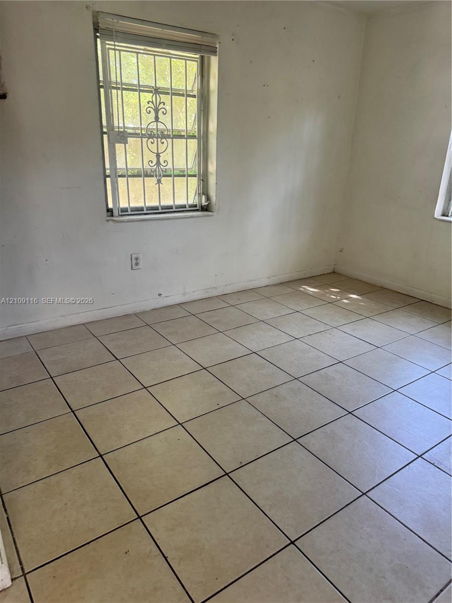 1351 Ne 149th Street Property Photo 5