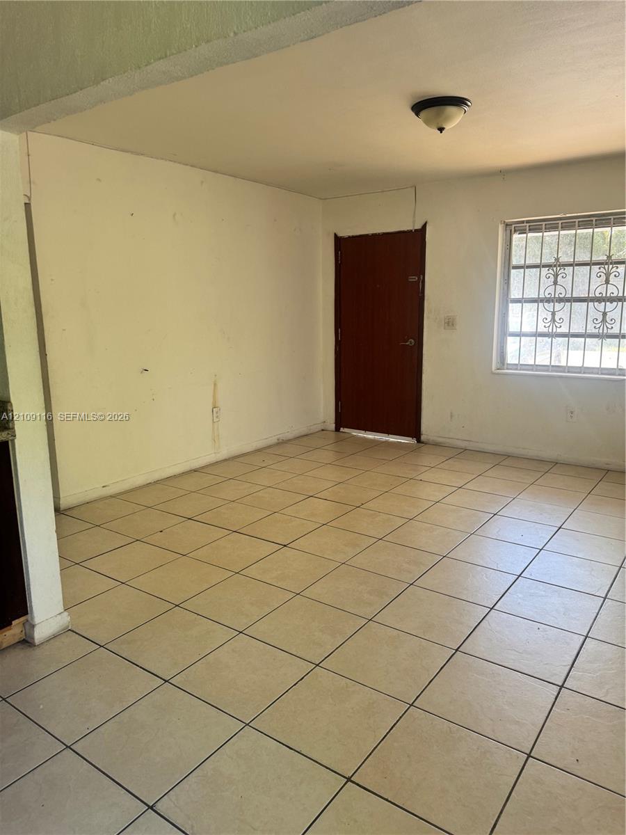 1351 Ne 149th Street Property Photo 9