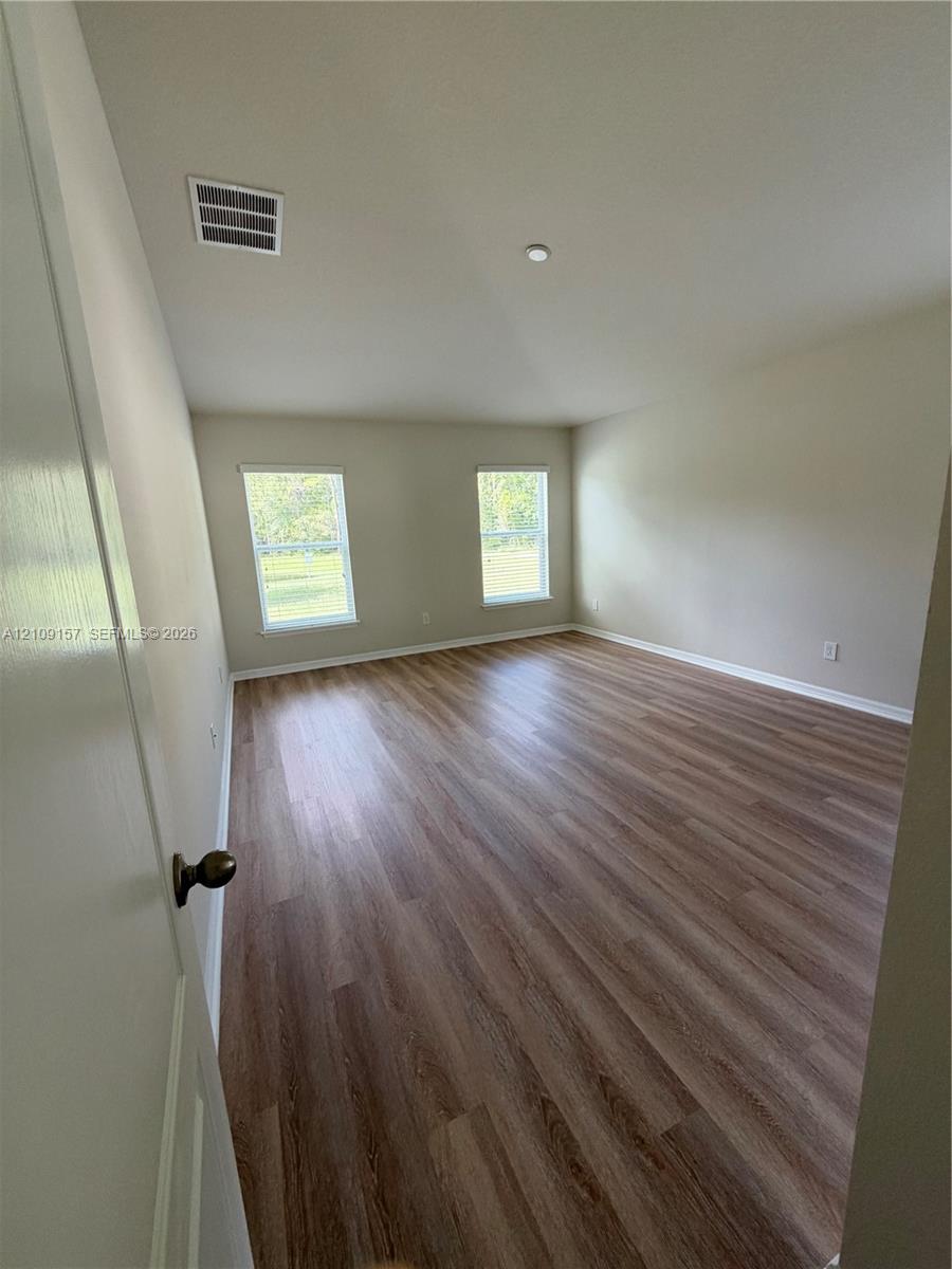 10930 Inside Loop Property Photo 21