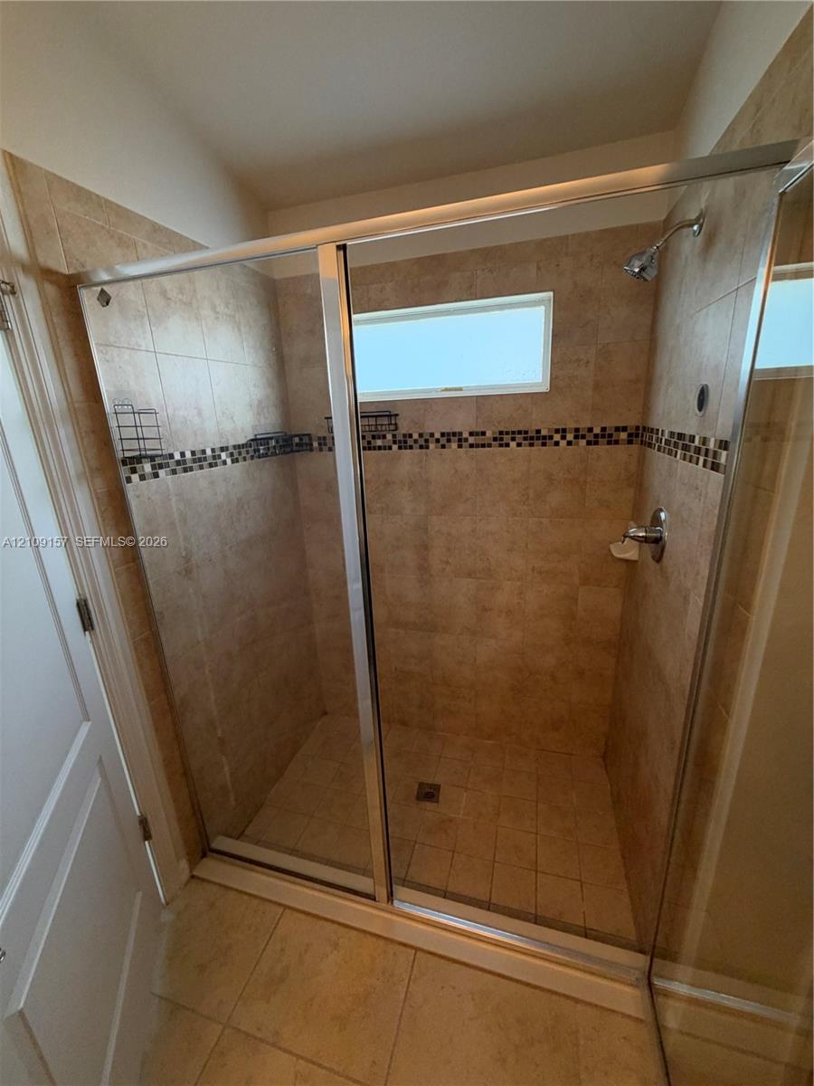 10930 Inside Loop Property Photo 24